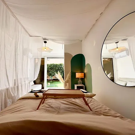 Super Mini Loft Avec Cinema Et Jardin - Cap D'agde Apartment Agde