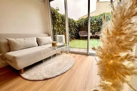 Super Mini Loft Avec Cinema Et Jardin - Cap D'agde Apartment Agde